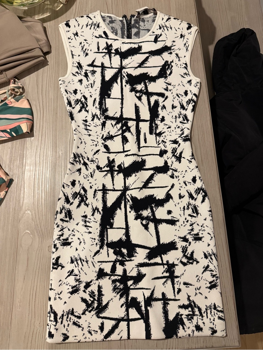 BCBGMaxAzria Black & White Abstract Print Mini Dress